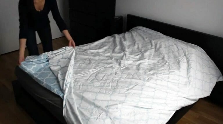Can You Use A Duvet Without A Cover 1230 - Can You Use A Duvet Without A Cover? The Benefits and Drawbacks