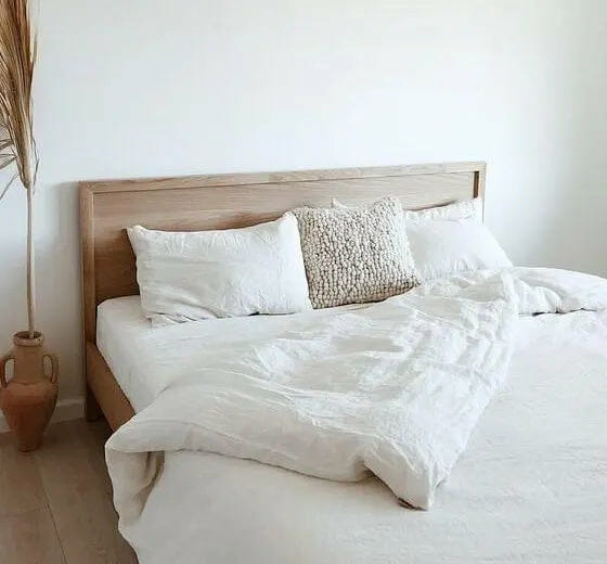How To Keep Pillows From Falling Off Bed