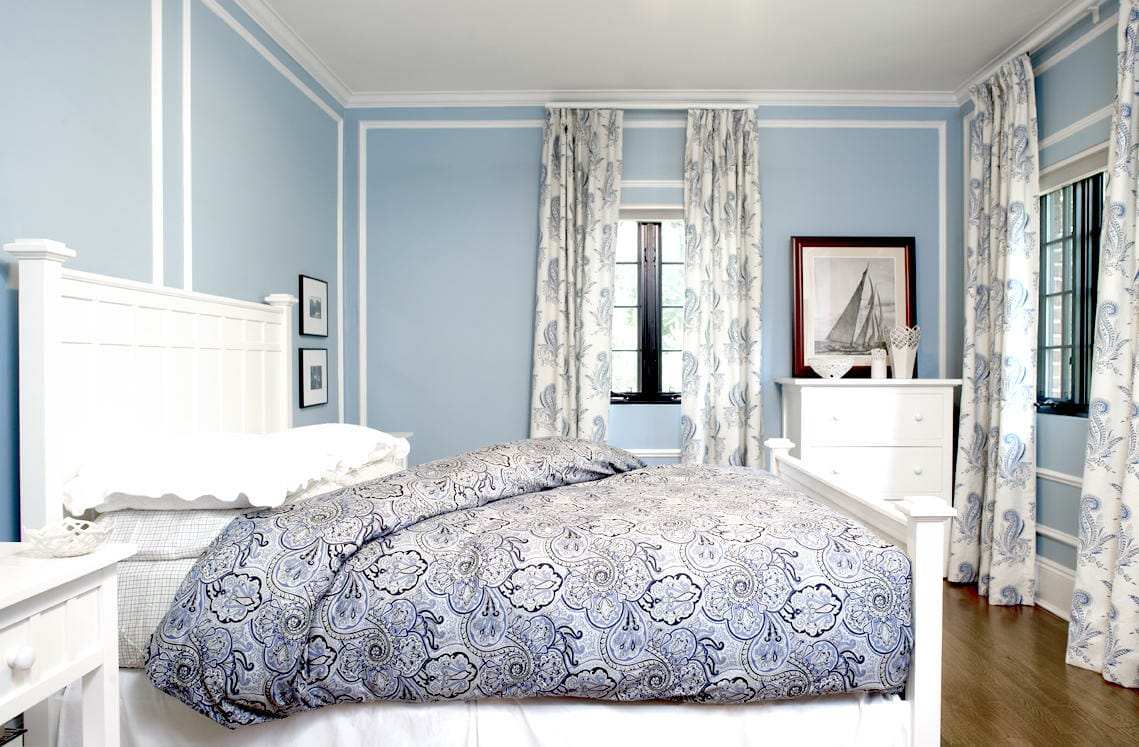 what-color-comforter-goes-with-light-blue-walls-expert-guide