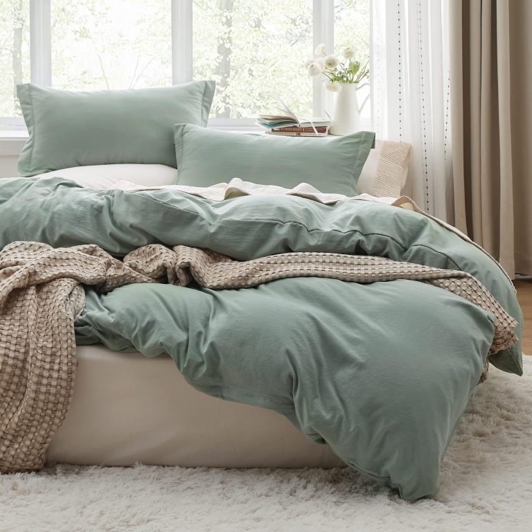 9 Best Duvet Covers for Airbnb